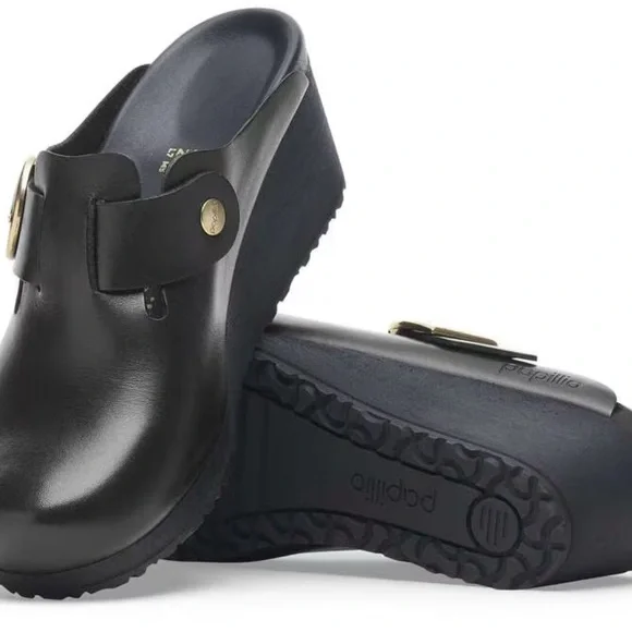 SOLD 
Birkenstock Papillio Women's Black Clogs - Picture 2 of 9